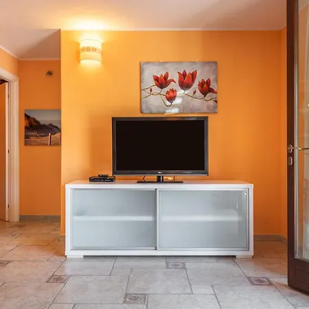 Apartment Casa Marina Chia